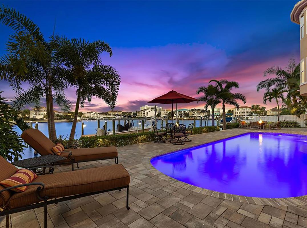Stunning Custom Waterfront Home In The Prestigious Kipps Colony